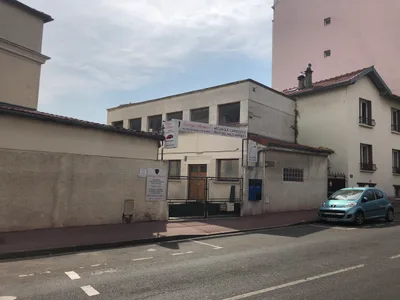 Devanture de Garage Branco
