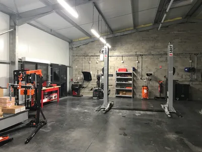 Devanture de Elbeuf Pièces Auto Atelier