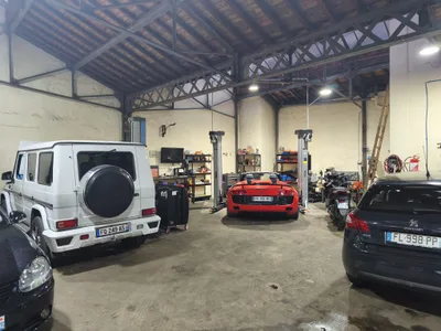 Devanture de H2R Garage