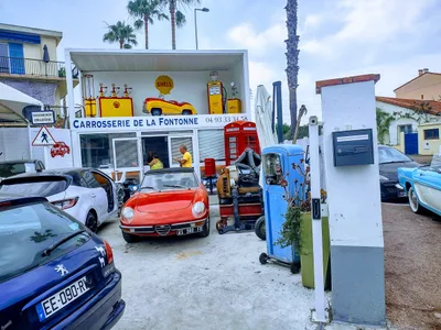 Devanture de Garage de la Fontonne