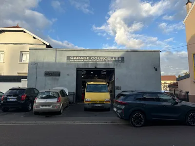 Devanture de Garage Courcelles