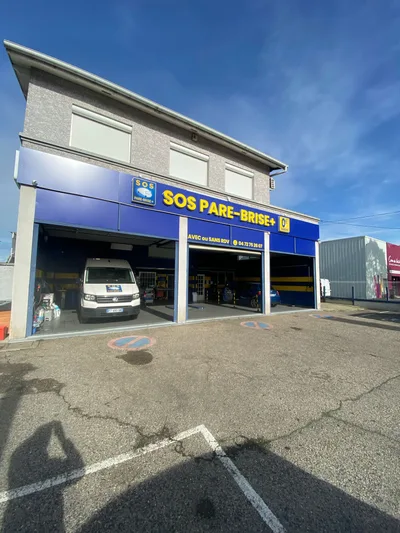 Devanture de SOS PARE-BRISE+ VAULX-EN-VELIN