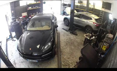 Devanture de AUTOS PNEUS