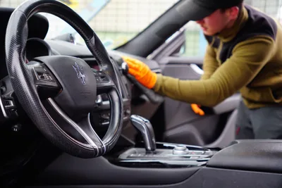 Devanture de Lustr'Auto31 - Nettoyage & Detailing Automobile - Toulouse