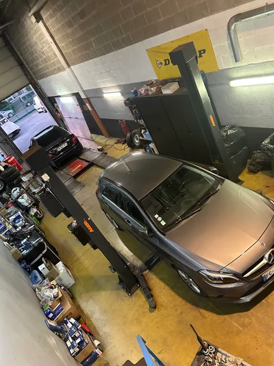 Devanture de Auto Repar Villejuif