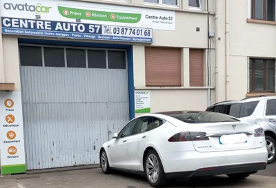 Devanture de Centre Auto 57