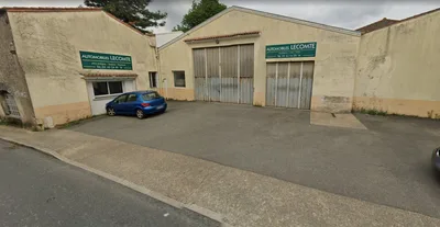 Devanture de Automobiles Lecomte