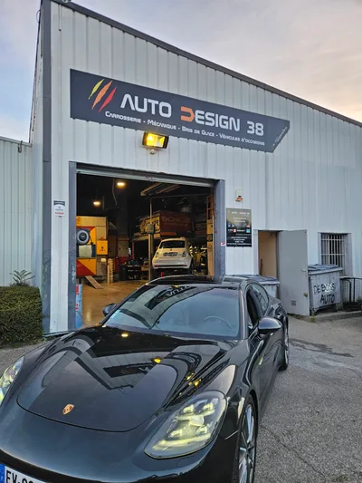 Devanture de AUTO DESIGN 38