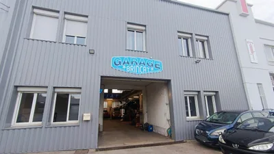 Devanture de Garage Brincat