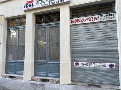 Devanture de Garage Jarrier