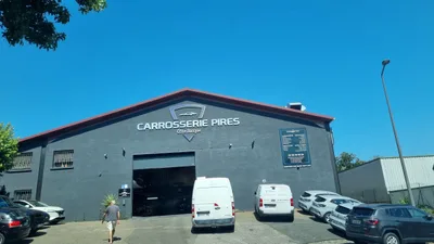 Devanture de Carrosserie Pires Côte Basque