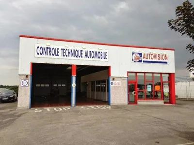 Devanture de CCTA Condren Contrôle Technique Autovision