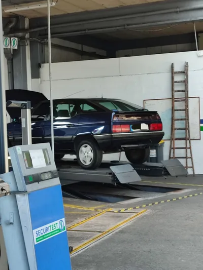 Devanture de Sécuritest Contrôle Technique Auto - Moto - VSP | Lille - Lomme