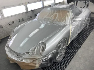 Devanture de carrosserie de la bonne mere