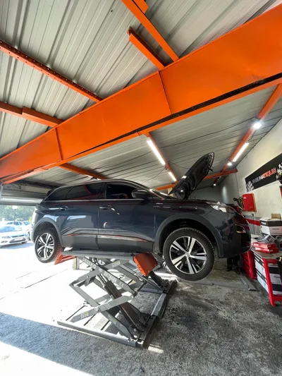 Devanture de Garage EurocarFrance