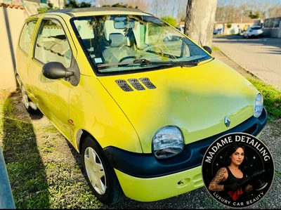 Devanture de Madame detailing