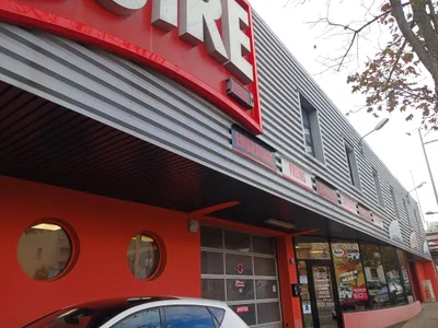 Devanture de Buire - Centre de réparation auto