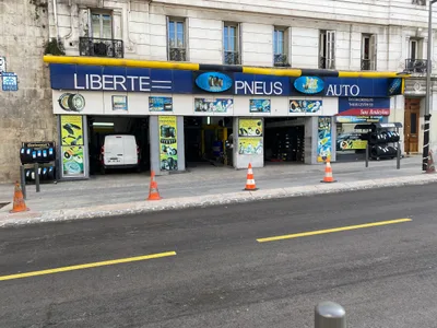 Devanture de LIBERTE PNEUS AUTO