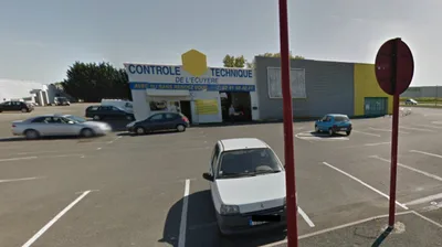 Devanture de CTAGO Contrôle Technique Auto Sécurité Cholet