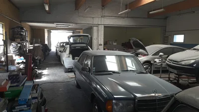 Devanture de Auto Tip Top 25