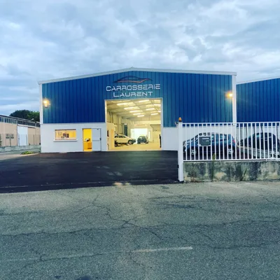 Devanture de NOUVELLE CARROSSERIE LAURENT