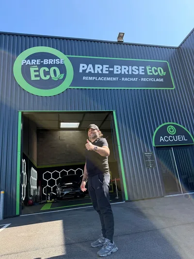 Devanture de Pare-Brise Éco Grenoble