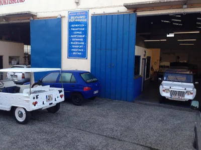 Devanture de Garage Grand
