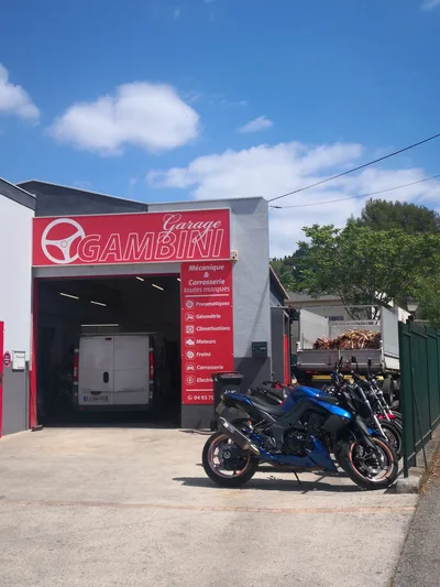 Devanture de Gambini Garage