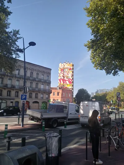 Devanture de Falguière Garage
